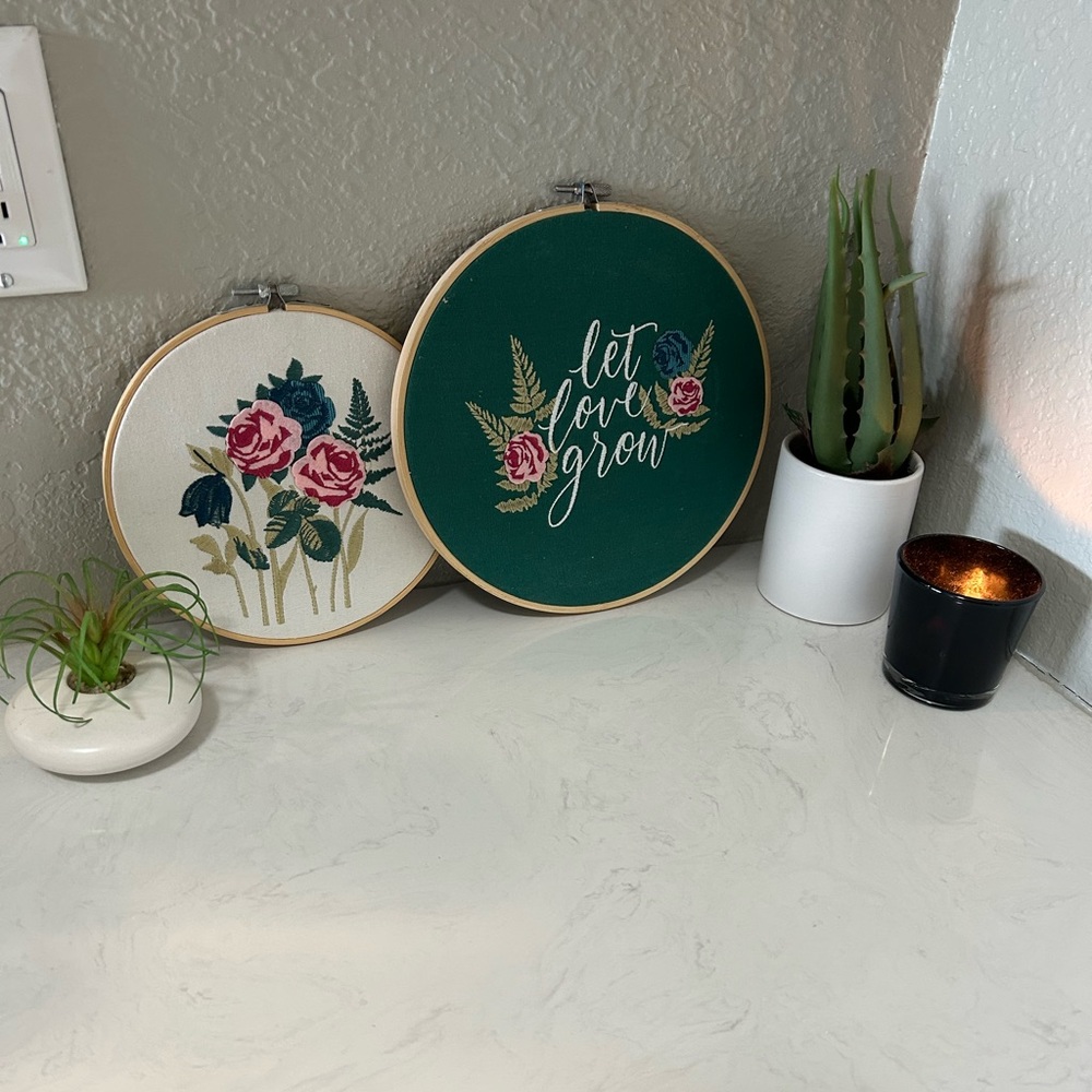 Embroidery Hoop Wall Decor Floral Print